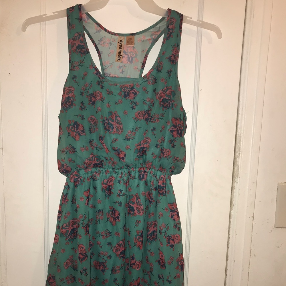 Eyeshadow high low sleeveless dress